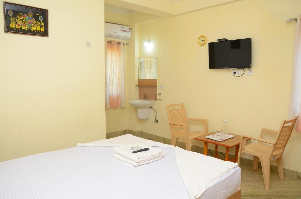 Hari Iyer Residency Hotel Tiruchchendūr Zewnętrze zdjęcie