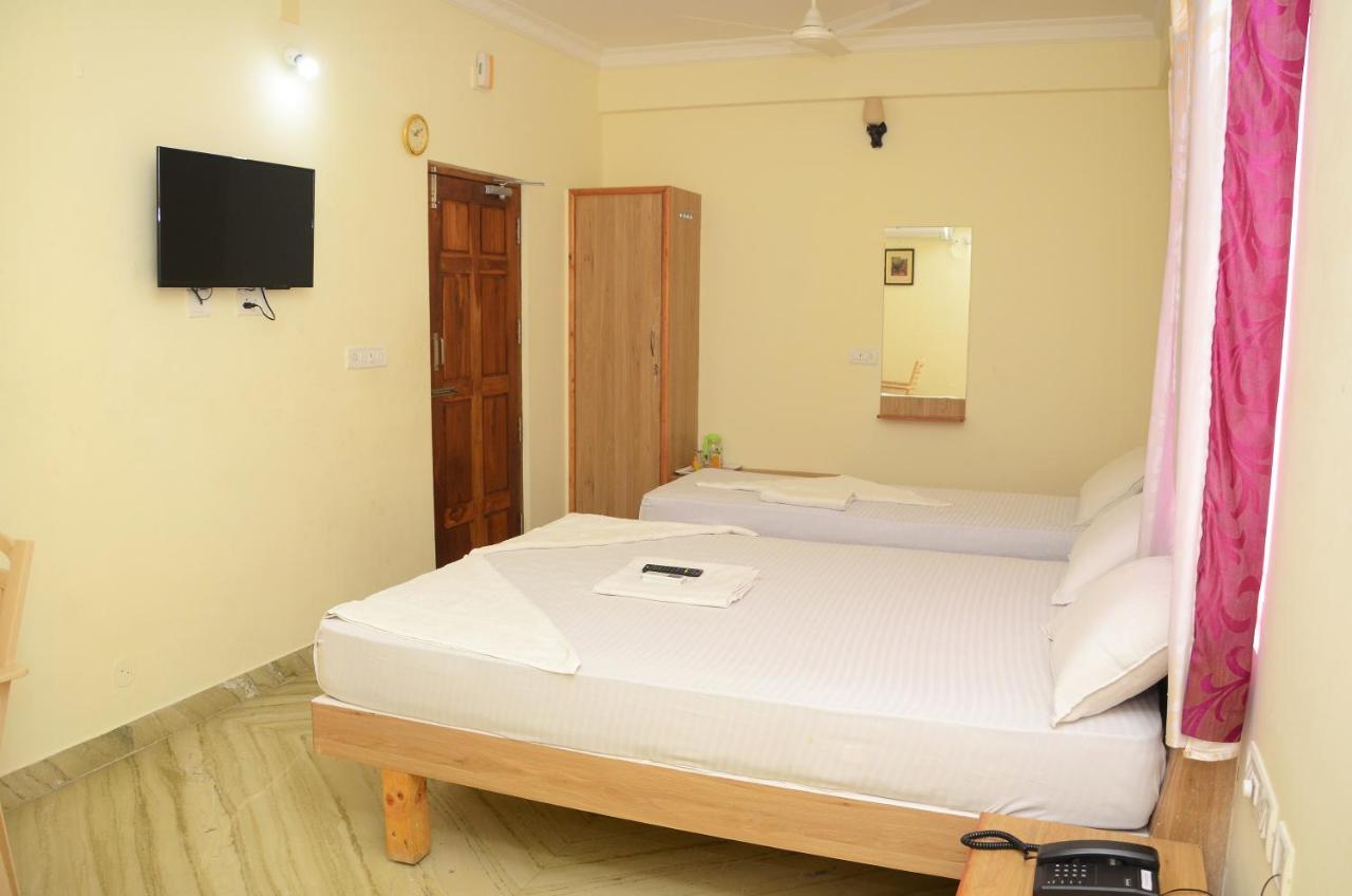 Hari Iyer Residency Hotel Tiruchchendūr Zewnętrze zdjęcie